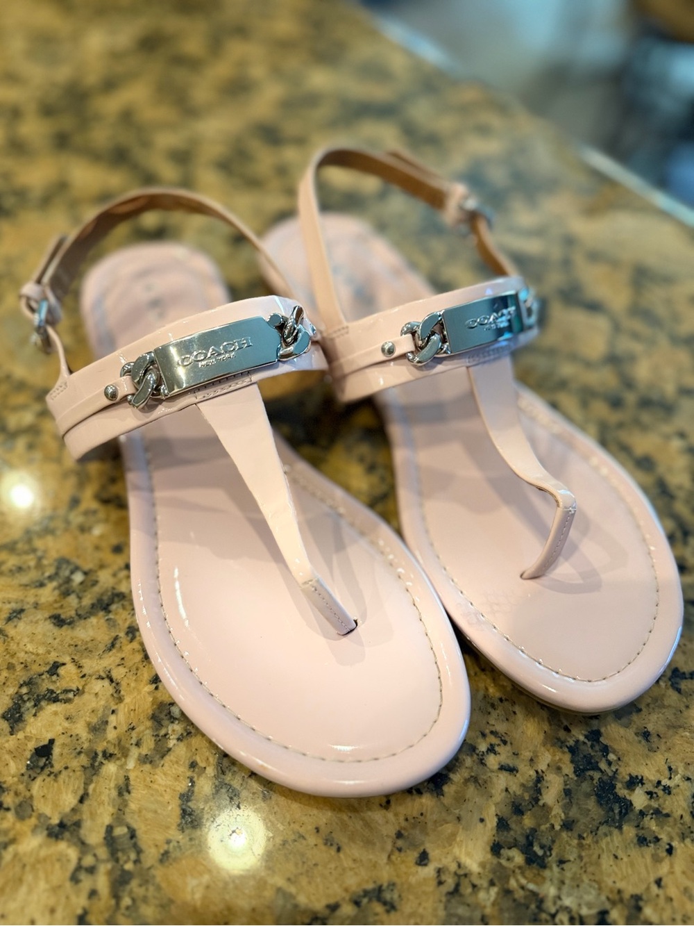 Coach Caterine pink patent leather sandal w silver hardware size 7